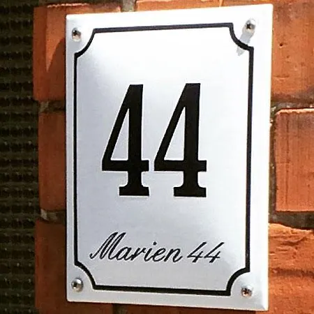 Holiday Marien44